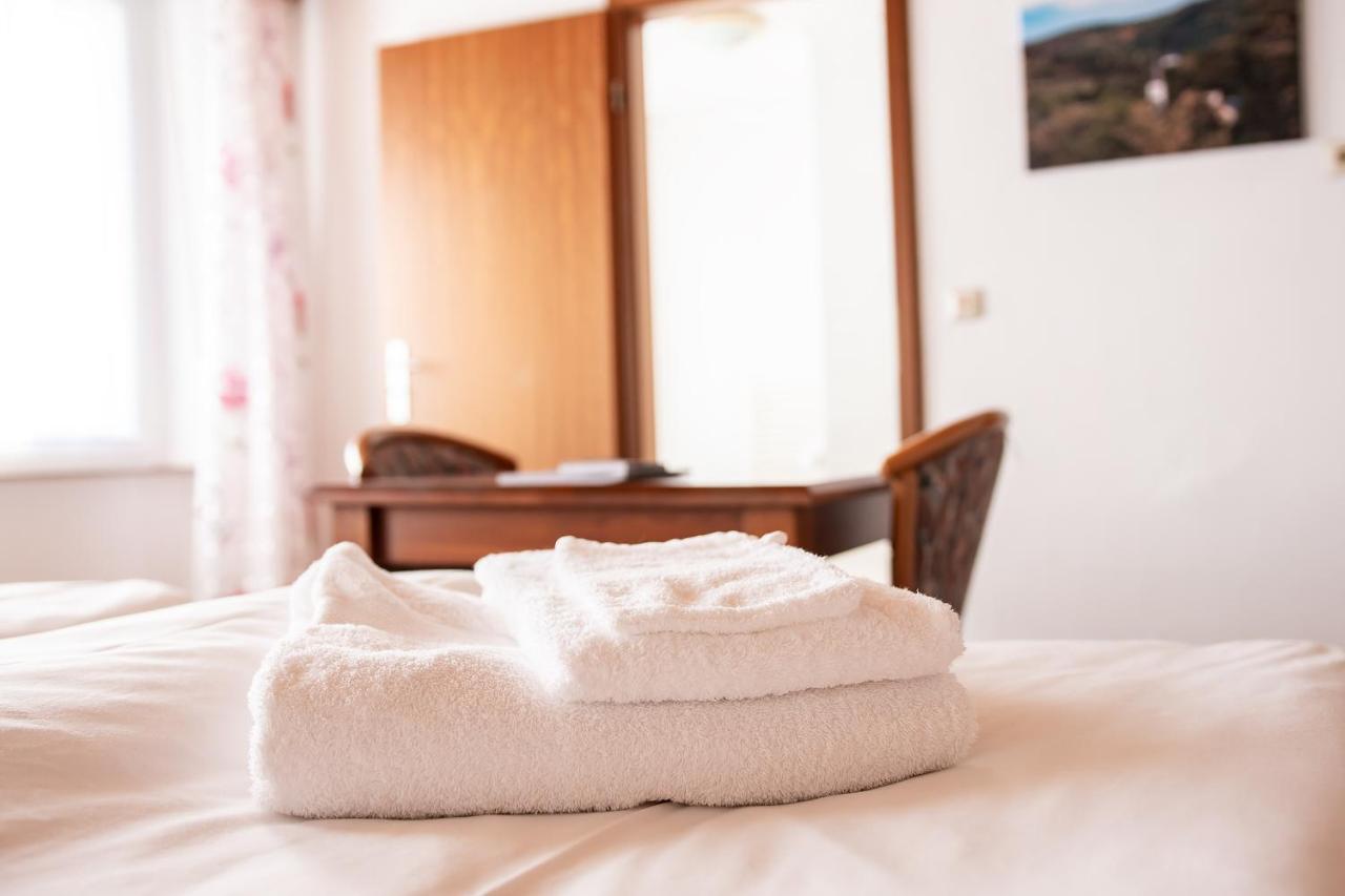 Hotel Huberty Kautenbach Екстер'єр фото
